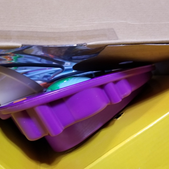 Fisher-Price Computer Cool School with 1 cd included which is in picture - Picture 3 of 4